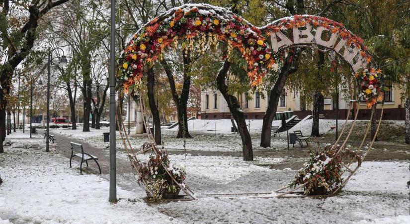 Abonyban is fehérbe borult a táj – galériával