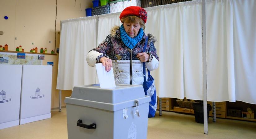 Kezdődik a kampány Tolnában, szombattól indul az ajánlások gyűjtése