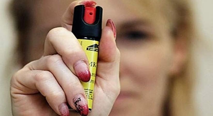 Borzalom Budapesten: lefújták gázspray-vel, majd ájultra verték a külföldi bulizókat a biztonsági őrök