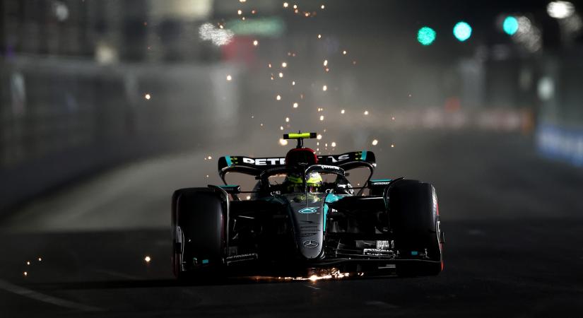 Hamilton: A pole-ban kellene lennem