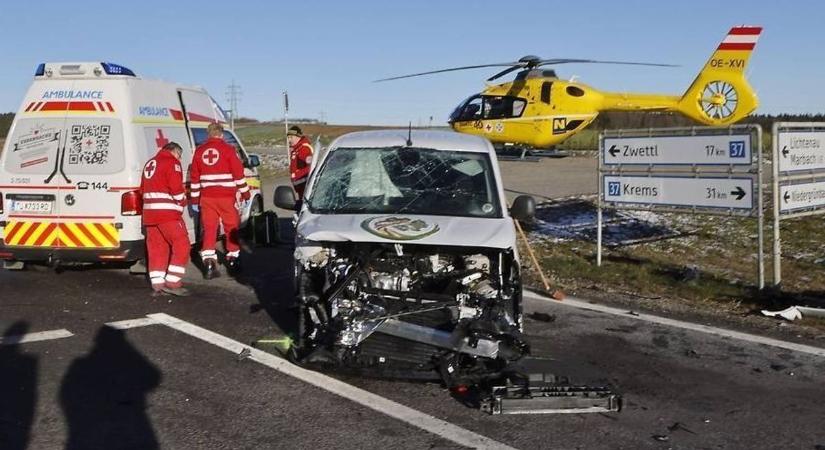 Súlyos balesetek Alsó-Ausztriában - mentőhelikoptereket is riasztottak