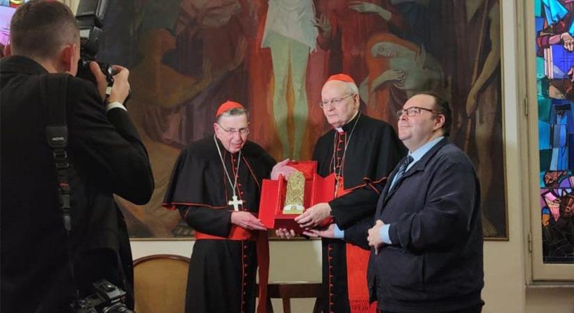 „Tu es Petrus” nemzetközi katolikus díjjal tüntették ki Erdő Péter bíborost Rómában