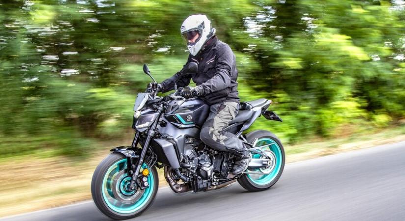 Teszt: Yamaha MT-09 - Álruhás csábító