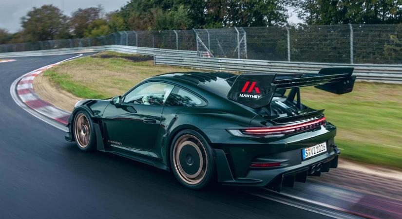 Észbontó, uszonyos szörnyet csinált a 911 GT3 RS-ből a Manthey Racing