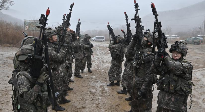 Zabálással kerülte el a behívót egy dél-koreai férfi