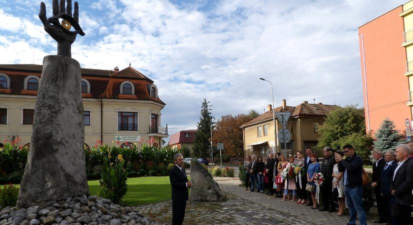 27. Mérföldkövek – szlovákiai magyar helytörténészek országos találkozója Udvardon