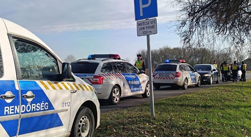 Halálra gázolt egy embert, majd elhajtott a helyszínről a sofőr Kecelnél