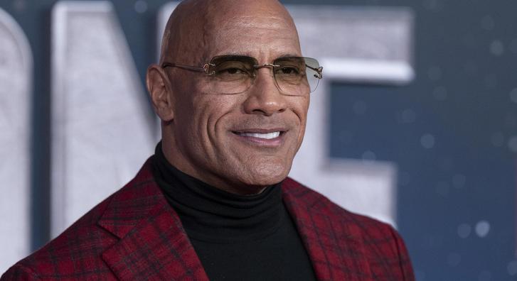 Hatalmasat nőttek Dwayne Johnson lányai, együtt filmpremierezett a család