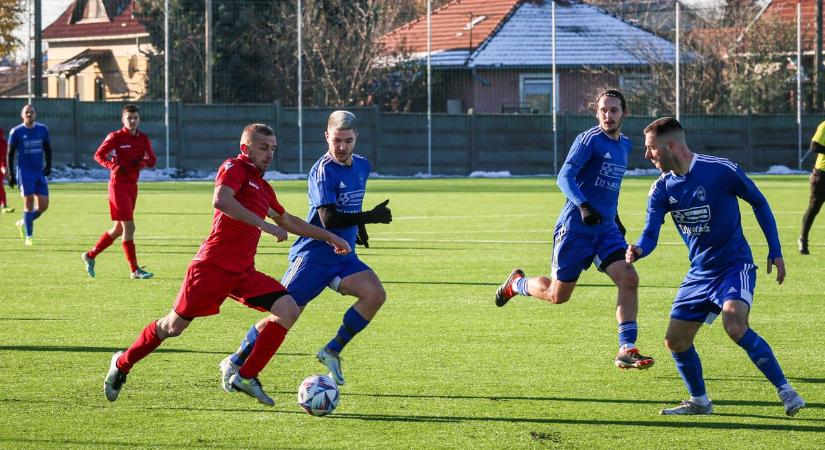 A Törökszentmiklós nyerte meg a csonka forduló derbijét –galériával