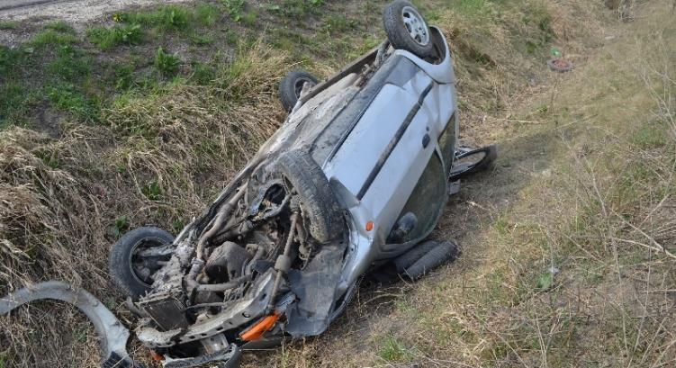 Árokba csúszott egy autó Vásárhely külterületén – videó