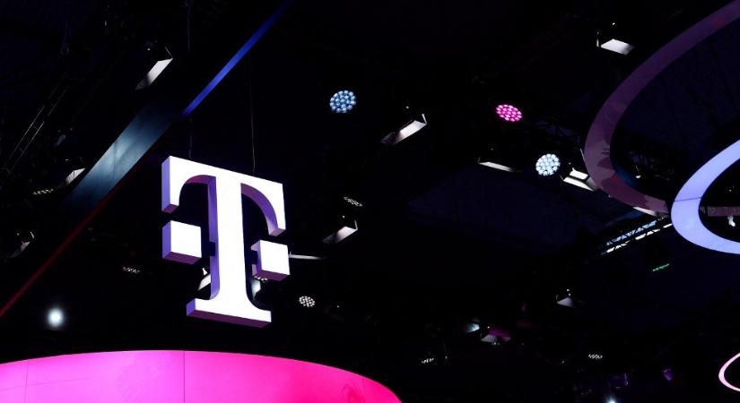 Nagy bejelentést tett a Telekom, így juthat ingyen mobilnethez decemberben