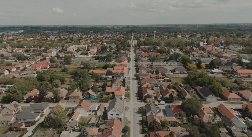 Lajosmizse gyorsan fejlődő város legyen!