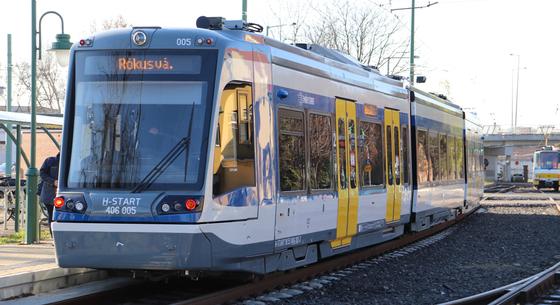 Kitörte a tramtrain ajtaját egy rokkantkocsis