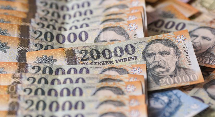 Rég nem látott mélypontra süllyedt a forint