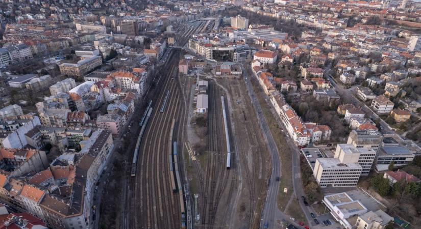 Leállt a Déli pályaudvar, nem fogad és nem indít vonatokat