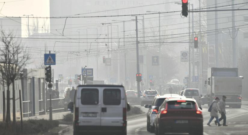 A parkolás változik, de a behajtási övezet már a startnál elbukott Budapesten