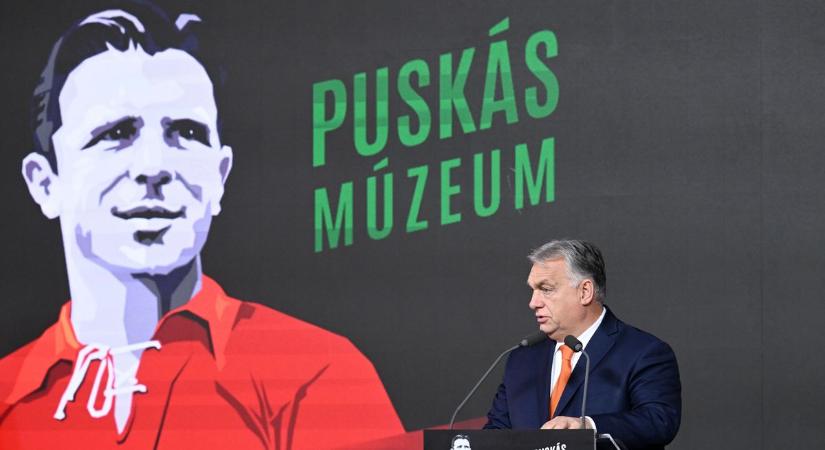 Mesteri fotó: Orbán Viktor és a kapitányok – egymás között