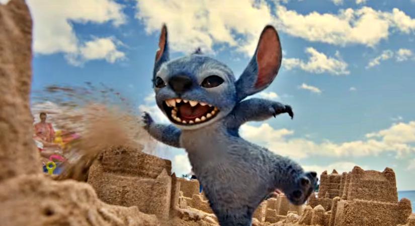 Befutott a Lilo & Stitch élőszereplős remake-jének első kedvcsinálója, amelyben kedvenc szőrmókunk lerombolja a homokból épített Disney-palotát