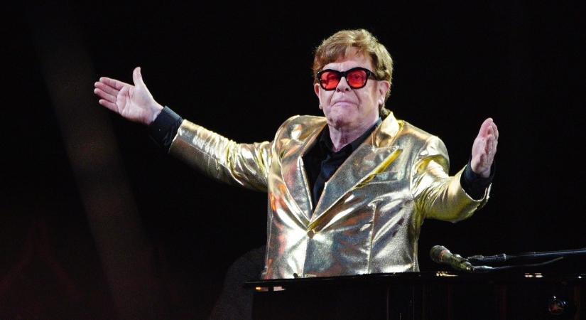 Elton John megrendítő őszinteséggel beszélt súlyos egészségi állapotáról: „Már négy hónapja nem látok”