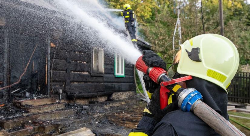 4 ezer lakástűz, 60 elhunyt – előadássorozat a megelőzéséért