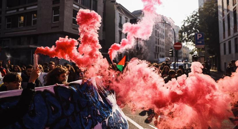 Feministák tüntettek a kormány ellen Olaszországban