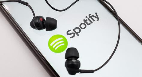 Jön a Spotify újdonsága, amivel 90 napot is visszarepülhet az időben