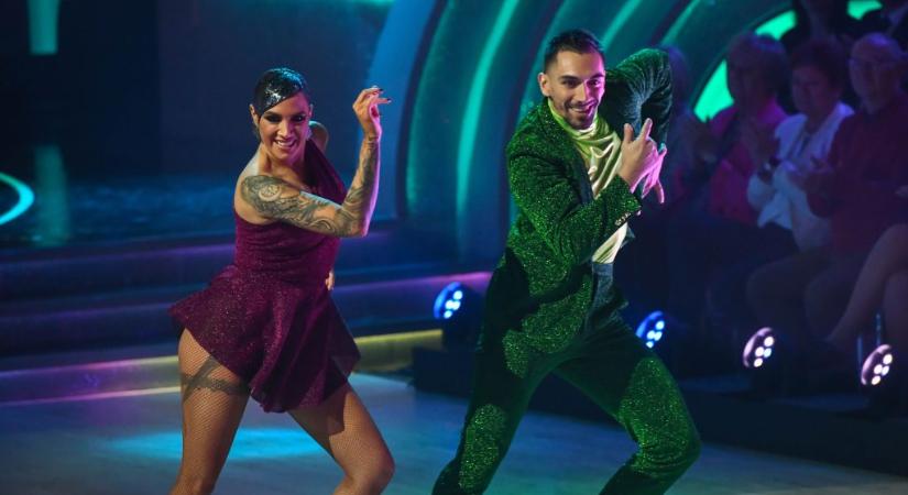 Tóth Gabi reagált a vádra, miszerint csalással segítik őket a DWTS-ban: „Lehet, hogy a húsz év alatt kialakult egy rajongói kör, akik szavaznak?”