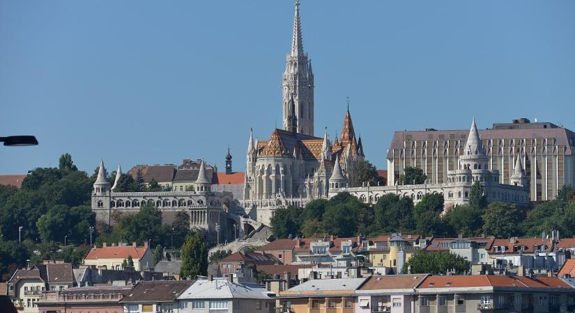 Kicsinálják a Budai Várat? Tönkreteszik Budapestet?