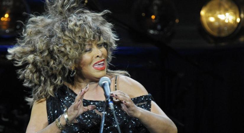 A legszexisebb rocknagyi energiája minden színpadot felrobbantott: Tina Turner 85