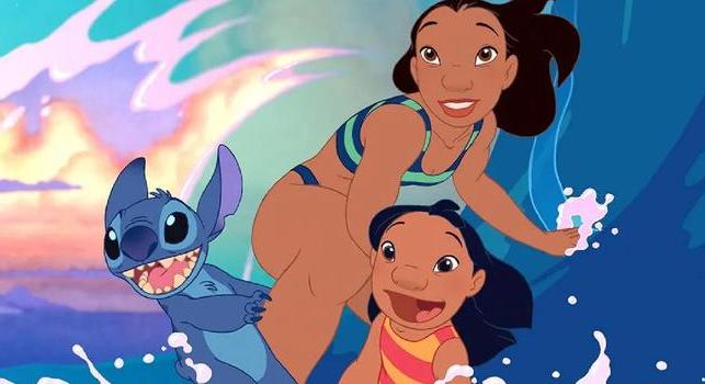 Az élőszereplős Lilo és Stitch első előzetesében a kék csillagkutya rosszcsontkodik