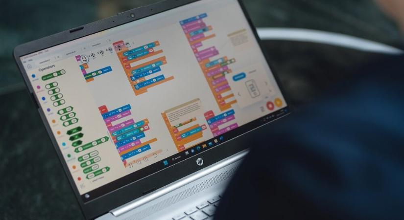 Robotokkal segíti a hatékonyabb oktatást a Yettel