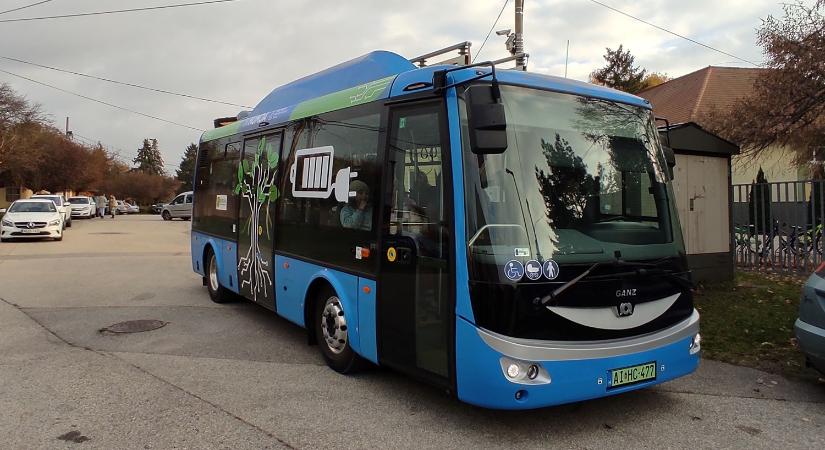 Zöld rendszámot kapott az új magyar busz