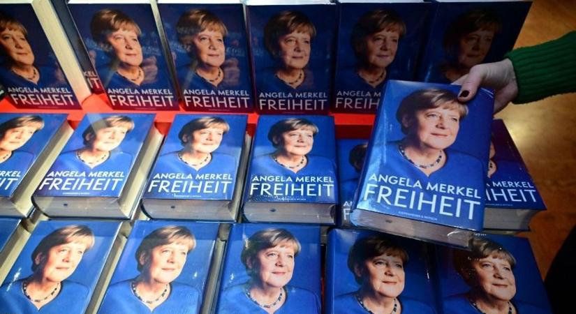 Merkel-memoár - még a Mutti is levenné a lábát az adósságfékről