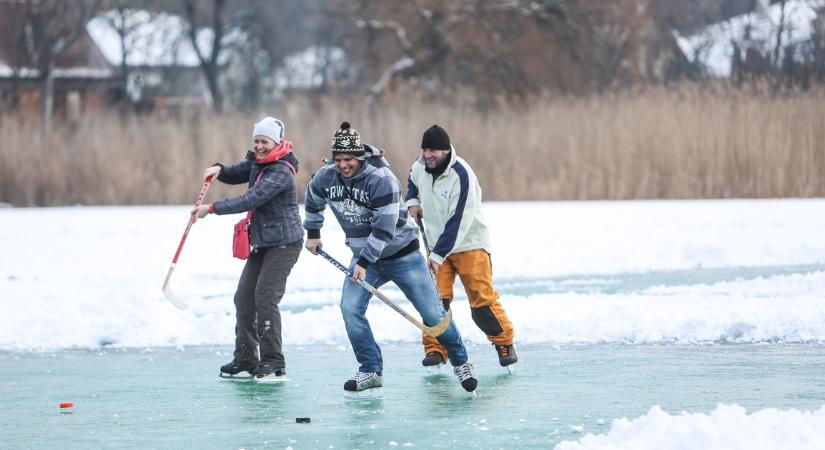 Korcsolyákat elő! Sorra nyitnak a jégpályák a Balaton körül