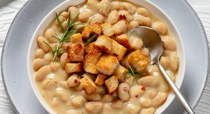 Rozmaringos-fehérbabos ragu: gyors és tartalmas egytálétel