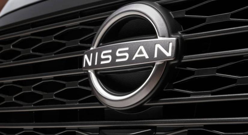 Lehúzhatja a rolót a Nissan