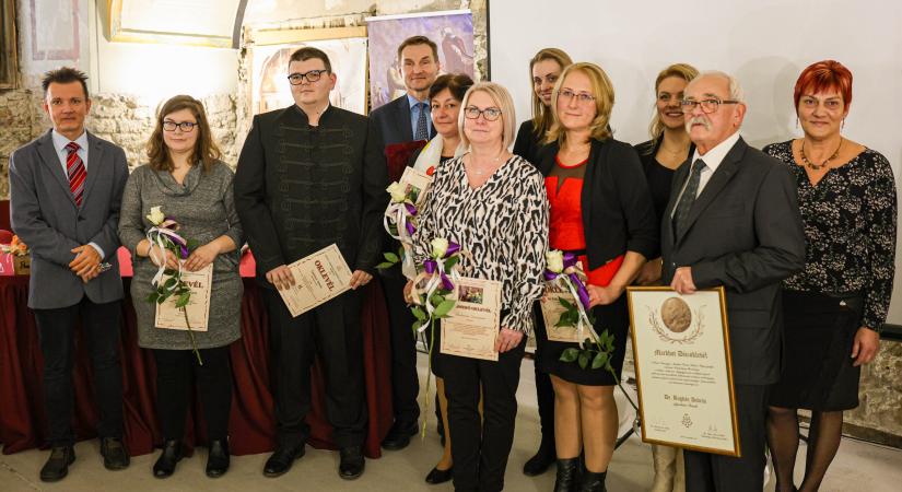 Rangos elismeréseket adtak át a Marhot Emlékülésen az egri kórházban