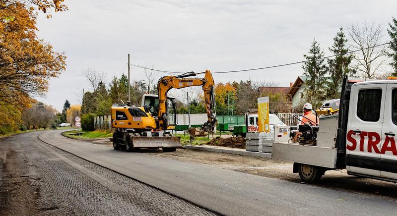 Megújul a Töröcskei út is