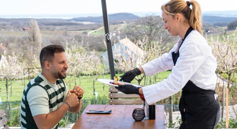 Jövőre is a Taste Balaton Fesztivállal indul a balatoni tavasz: gasztroszauna, piknik, vacsoraszínház és más programok 10 napon át