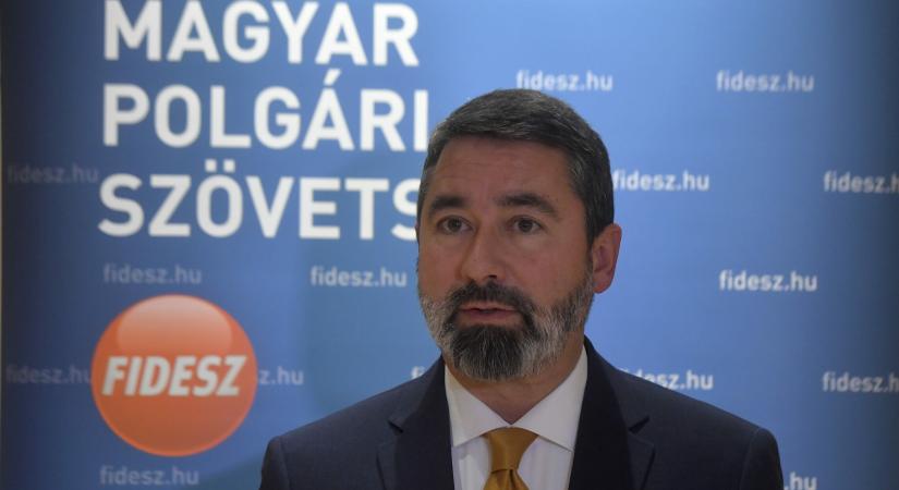 Hidvéghi Balázs szerint nem gond, hogy egy volt fideszes politikus a KSH új szóvivője