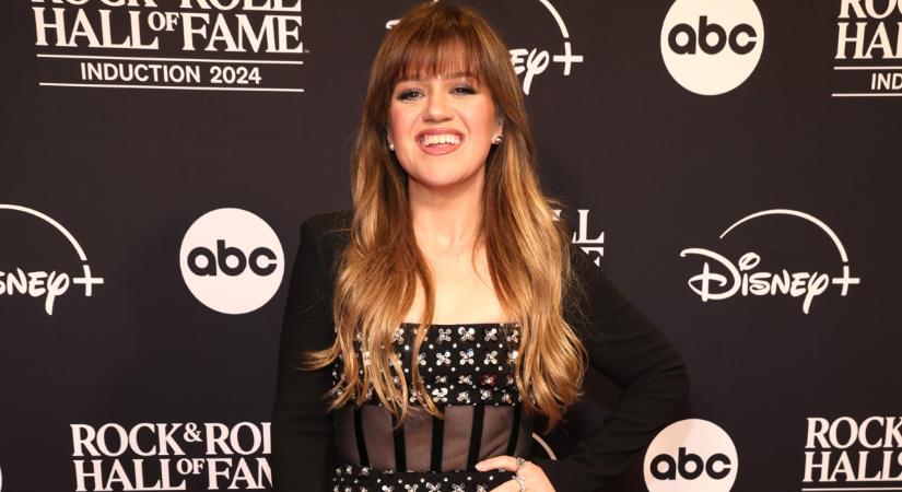 Ezzel a dallal lepte meg Kelly Clarkson kisfia édesanyja közönségét