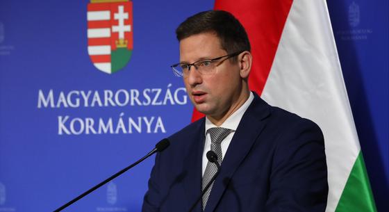 Mást mond a semlegességről Gulyás Gergely és Lázár János