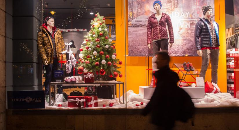 A Tesco igen, a Lidl nem: Melyik boltok tartanak nyitva december 24-én?