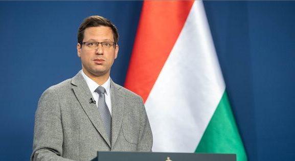 Gulyás Gergely lebeszélte a forintot és az OTP-t