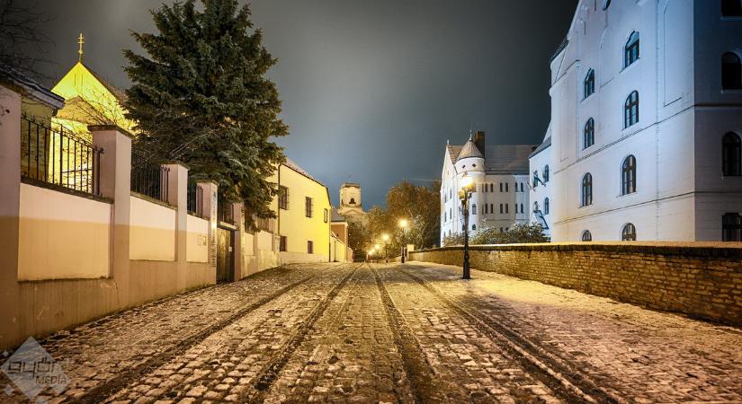 Adventi Manójáték Győrben