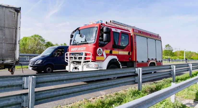 Karambol történt a 62-es főúton