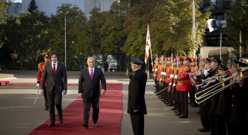 Elítélte Orbán Viktor grúziai látogatását az Európai Parlament