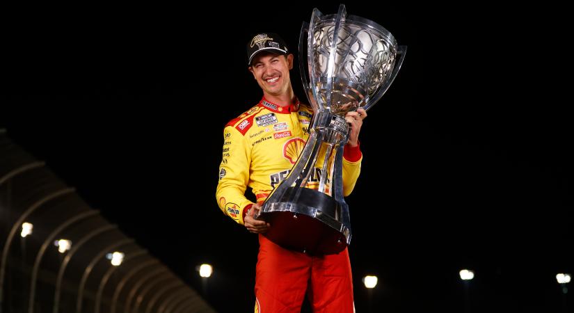 Joey Logano: „A kritikusok megcsókolhatják a se**emet”