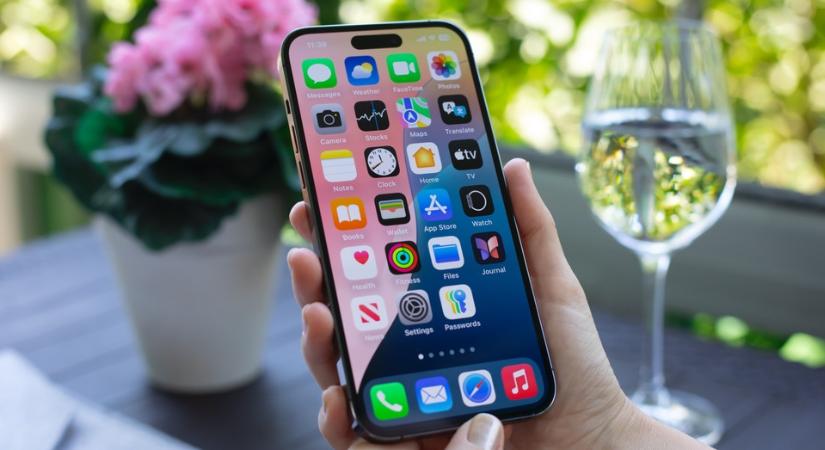 Ráugrottak a csalók az iPhone használókra: nagy bajba kerülhet, aki nem figyel