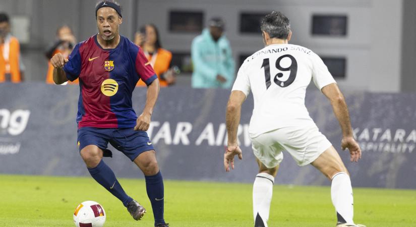 Ronaldinho pazar szabadrúgásgólt varázsolt a Real Madrid kapujába